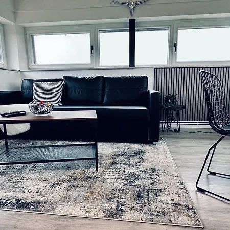 Apartment 360 Grad Mit Direktem Ausblick Aufs Schloss