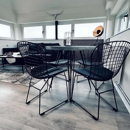360 Grad Mit Direktem Ausblick Aufs Schloss *